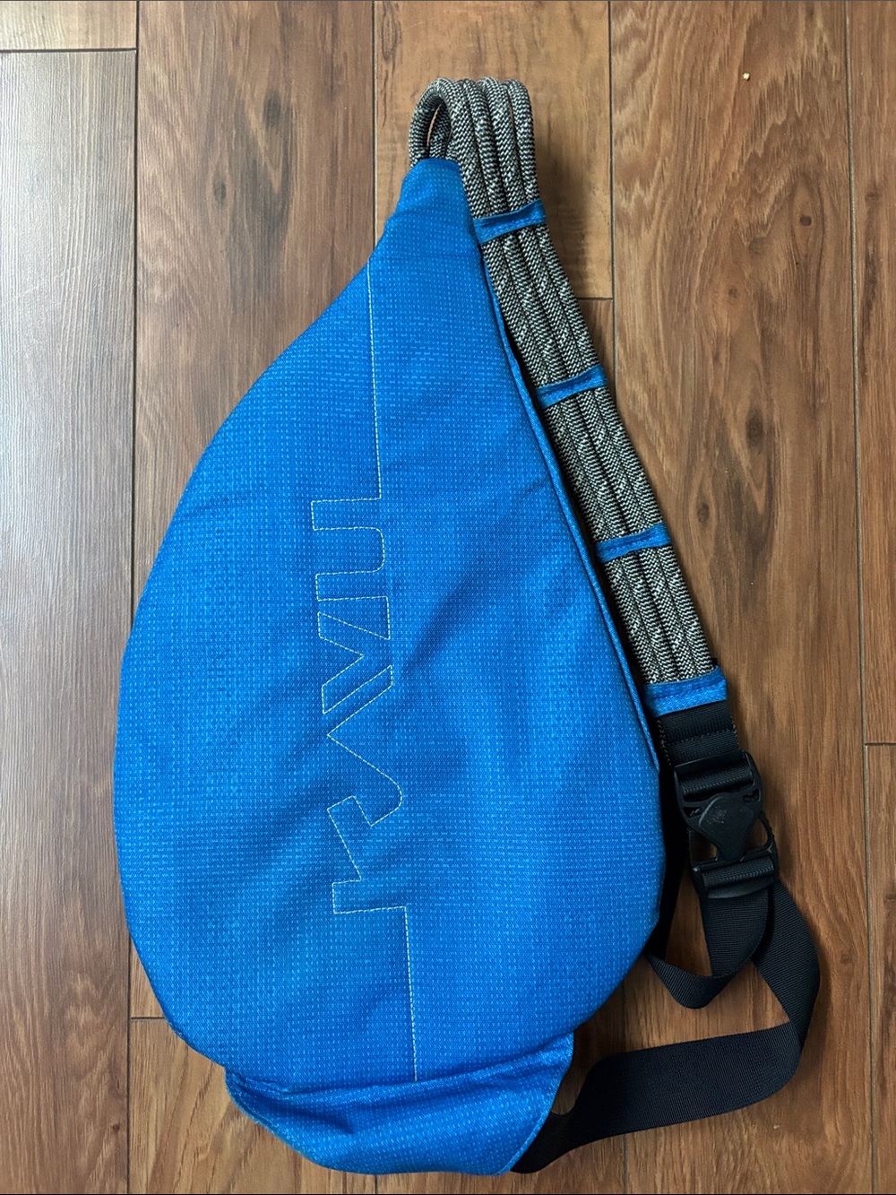 KAVU - Picture 2 of 2